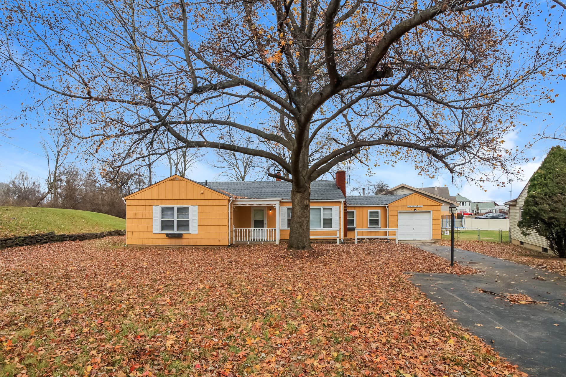 4931 Fairfield Cir