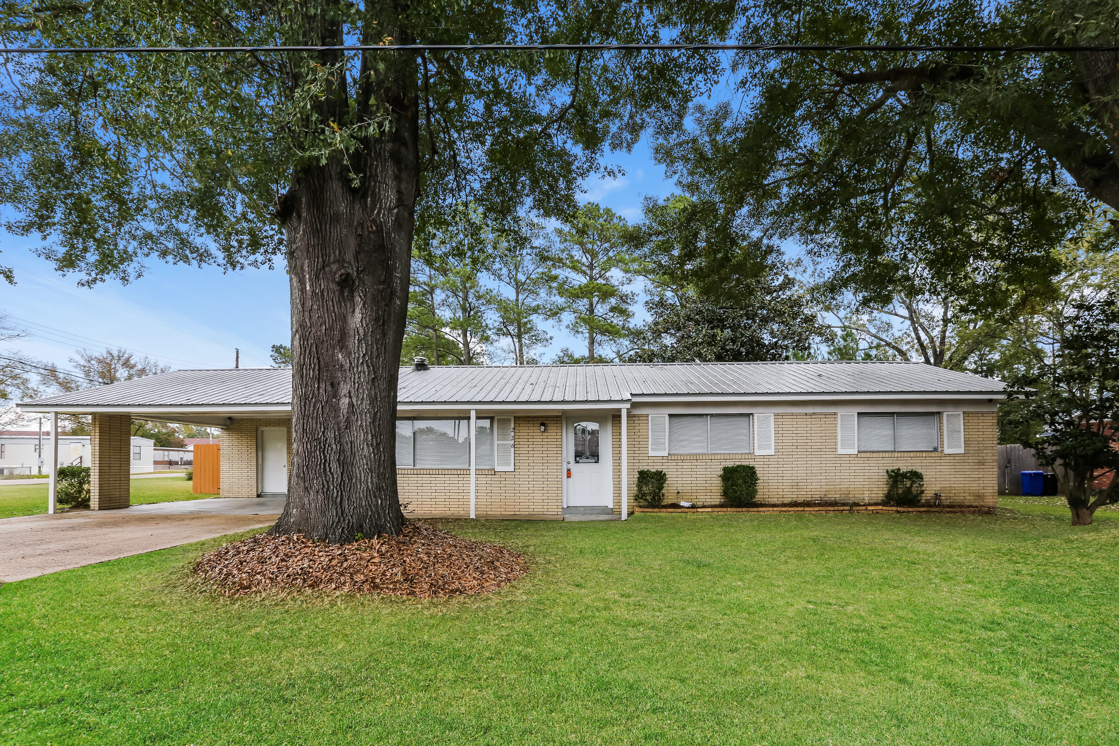 226 Greer Dr.
