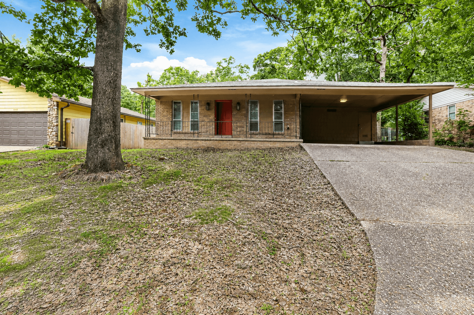 8707 Oakhaven Drive