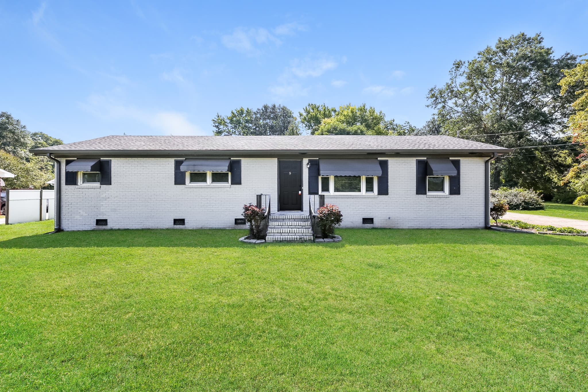 9 Circle Drive