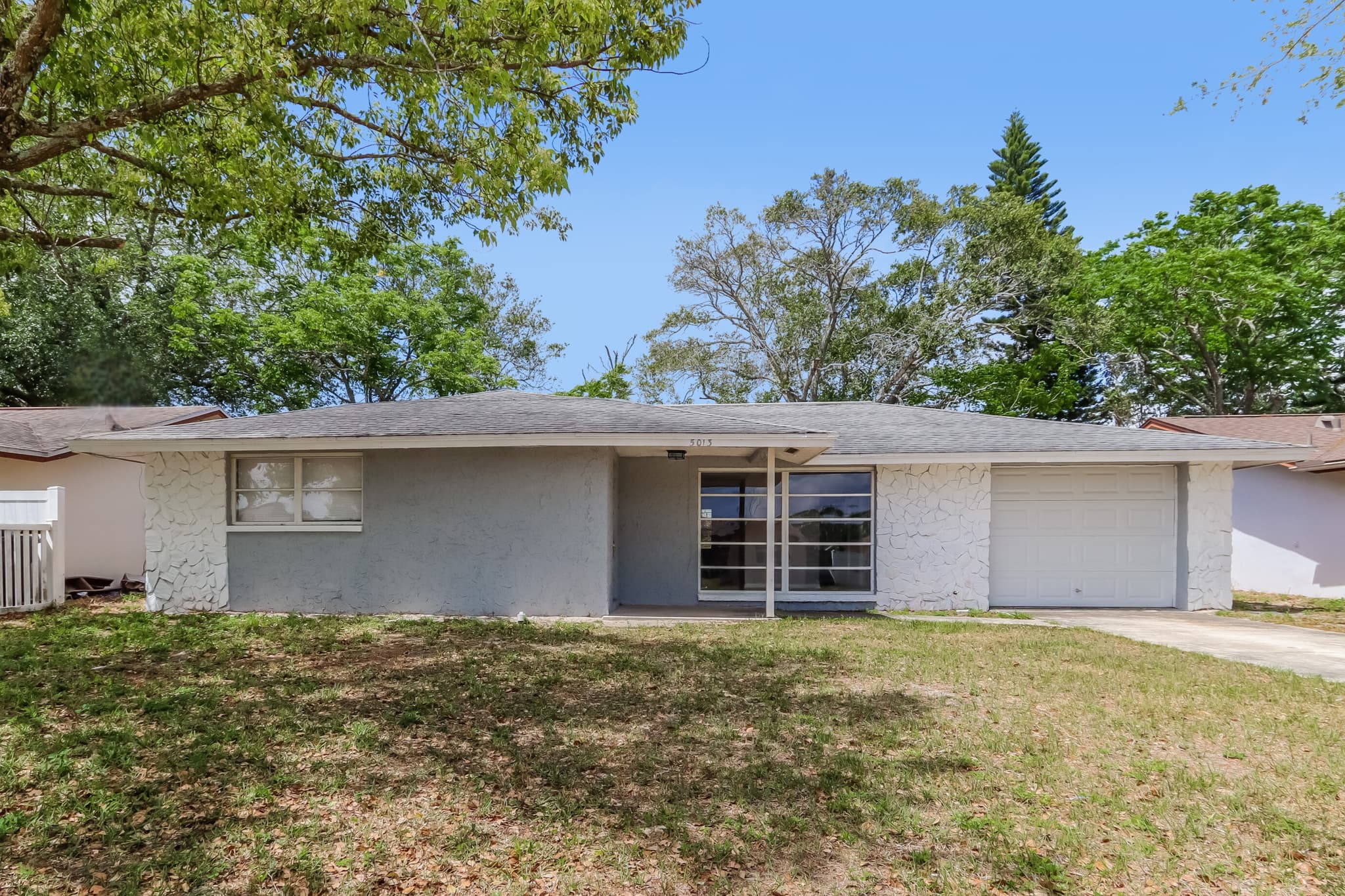 5013 Meadowlark Ln