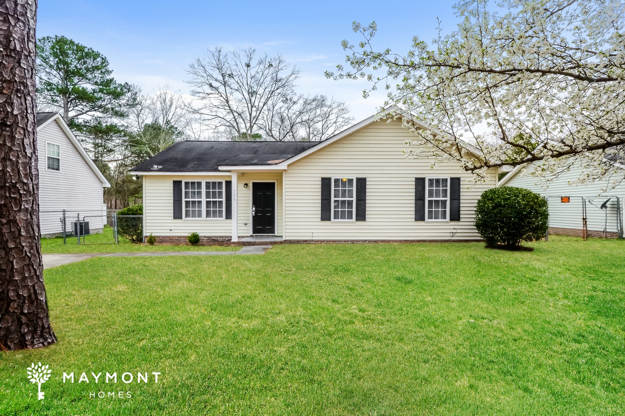 709 Rockhaven Dr