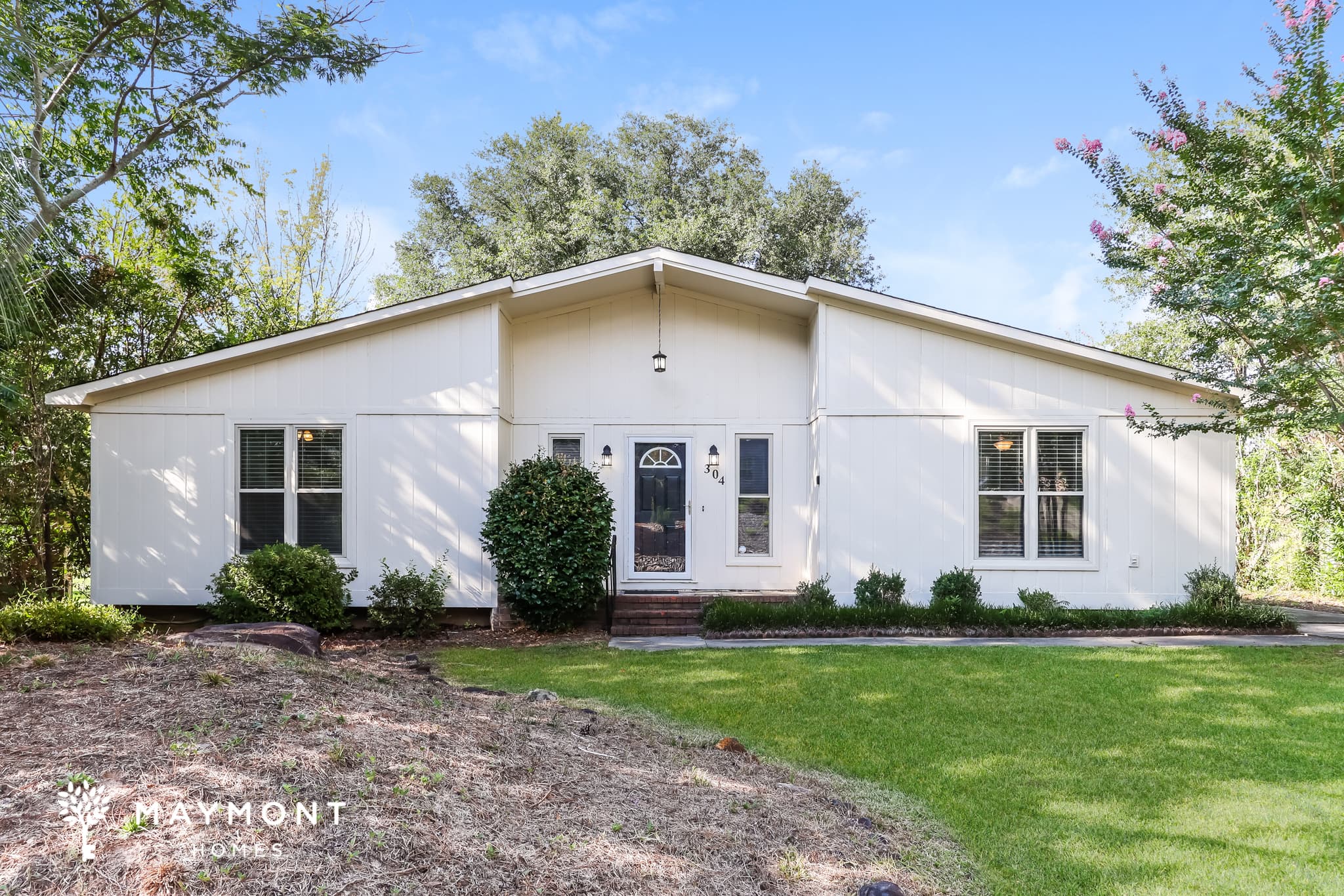 304 E Wynngate Drive