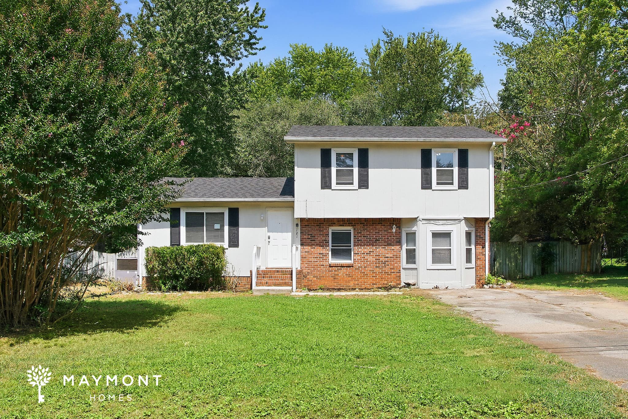 121 Dexter Circle