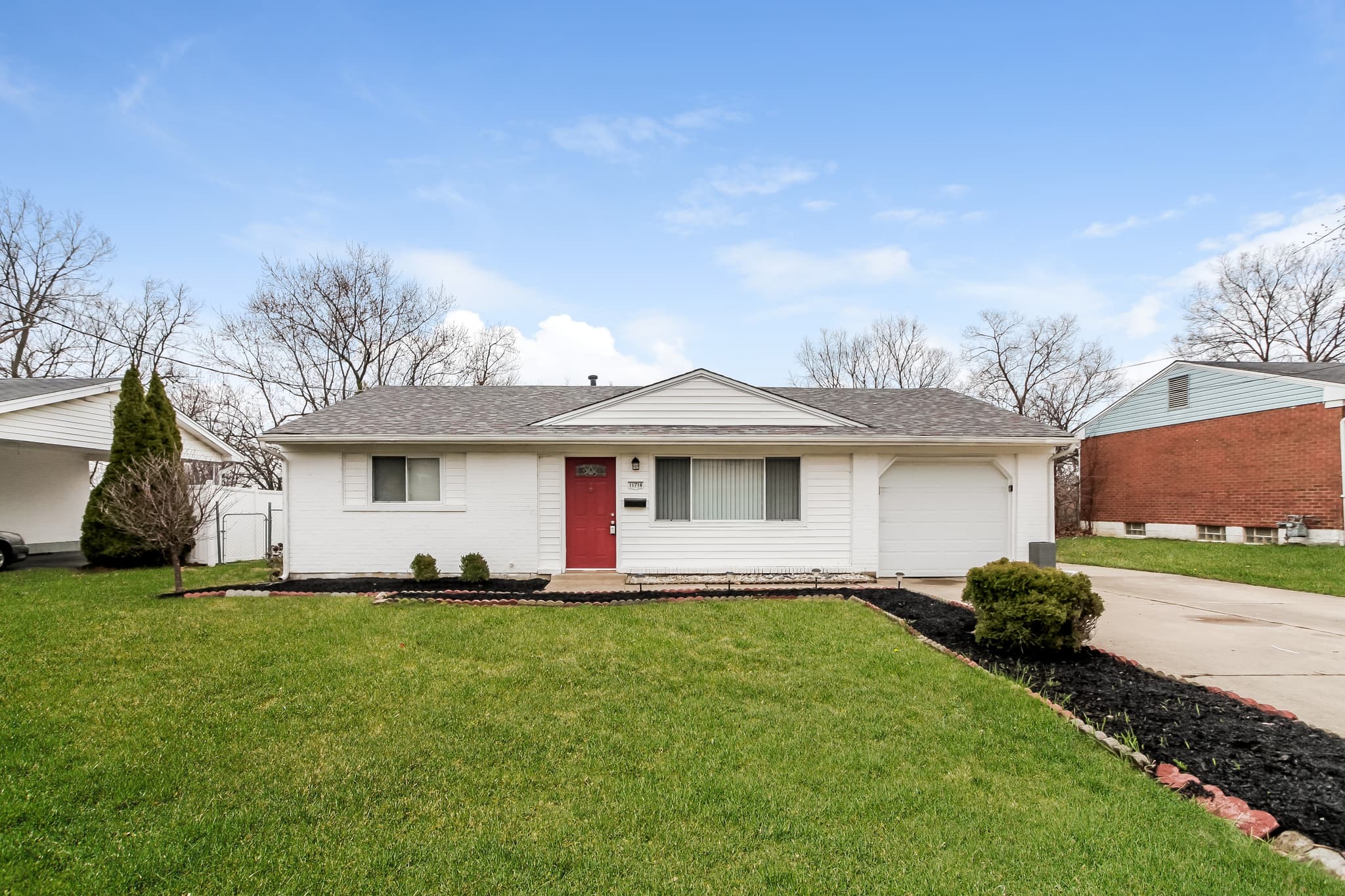 11718 Hamlet Rd