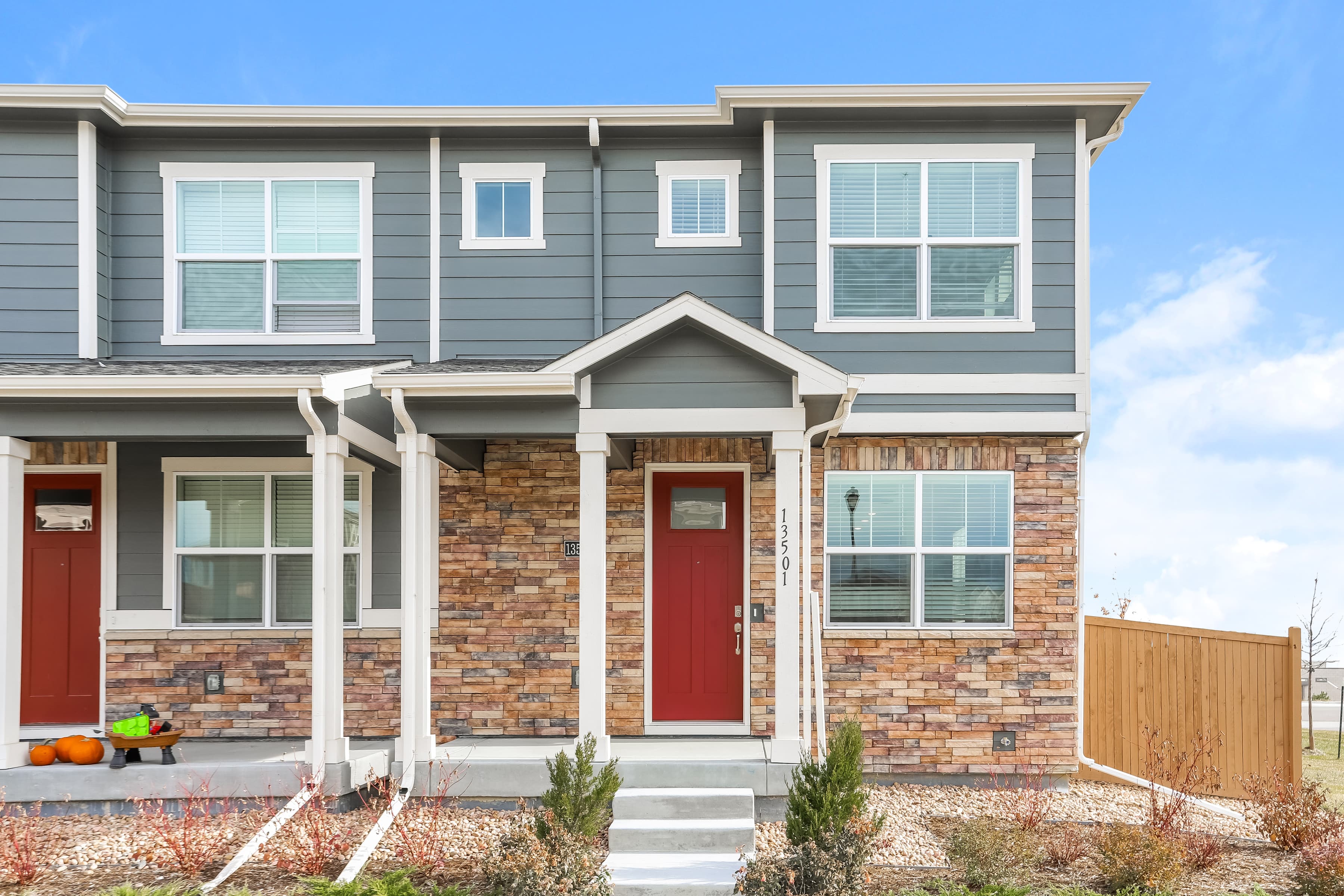 13501 Oneida Ln