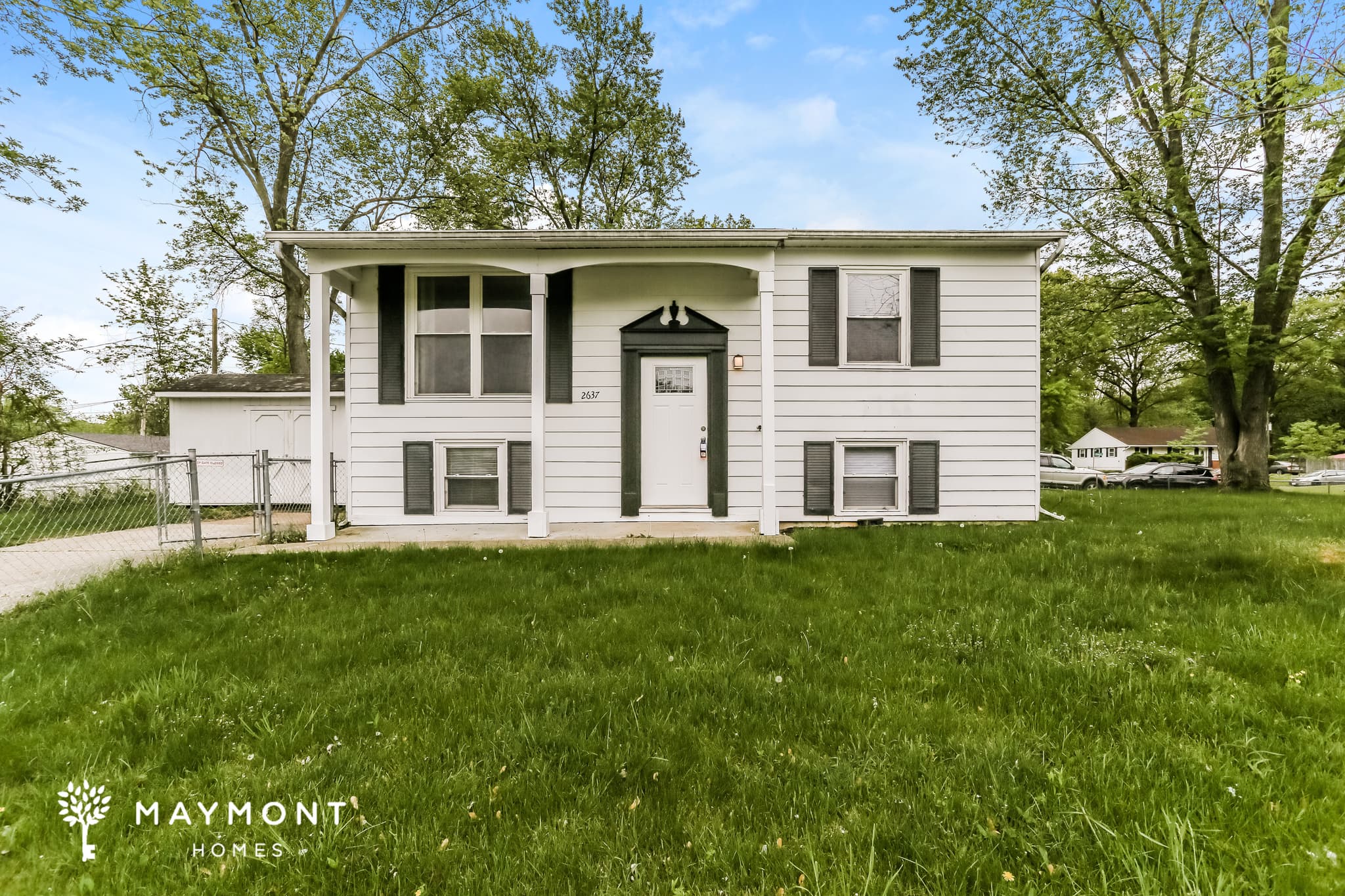 2637 Sherborne Crescent