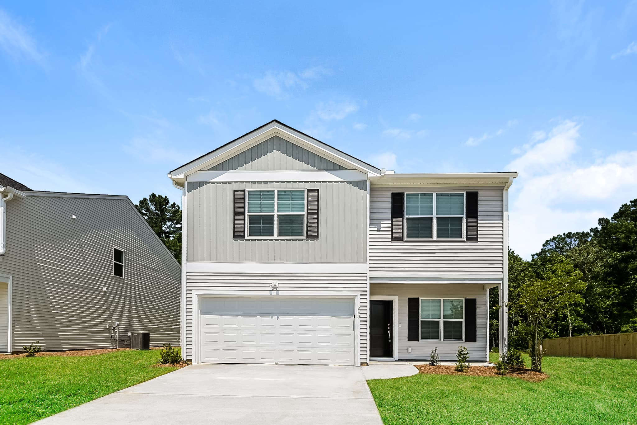 253 Clydesdale Circle