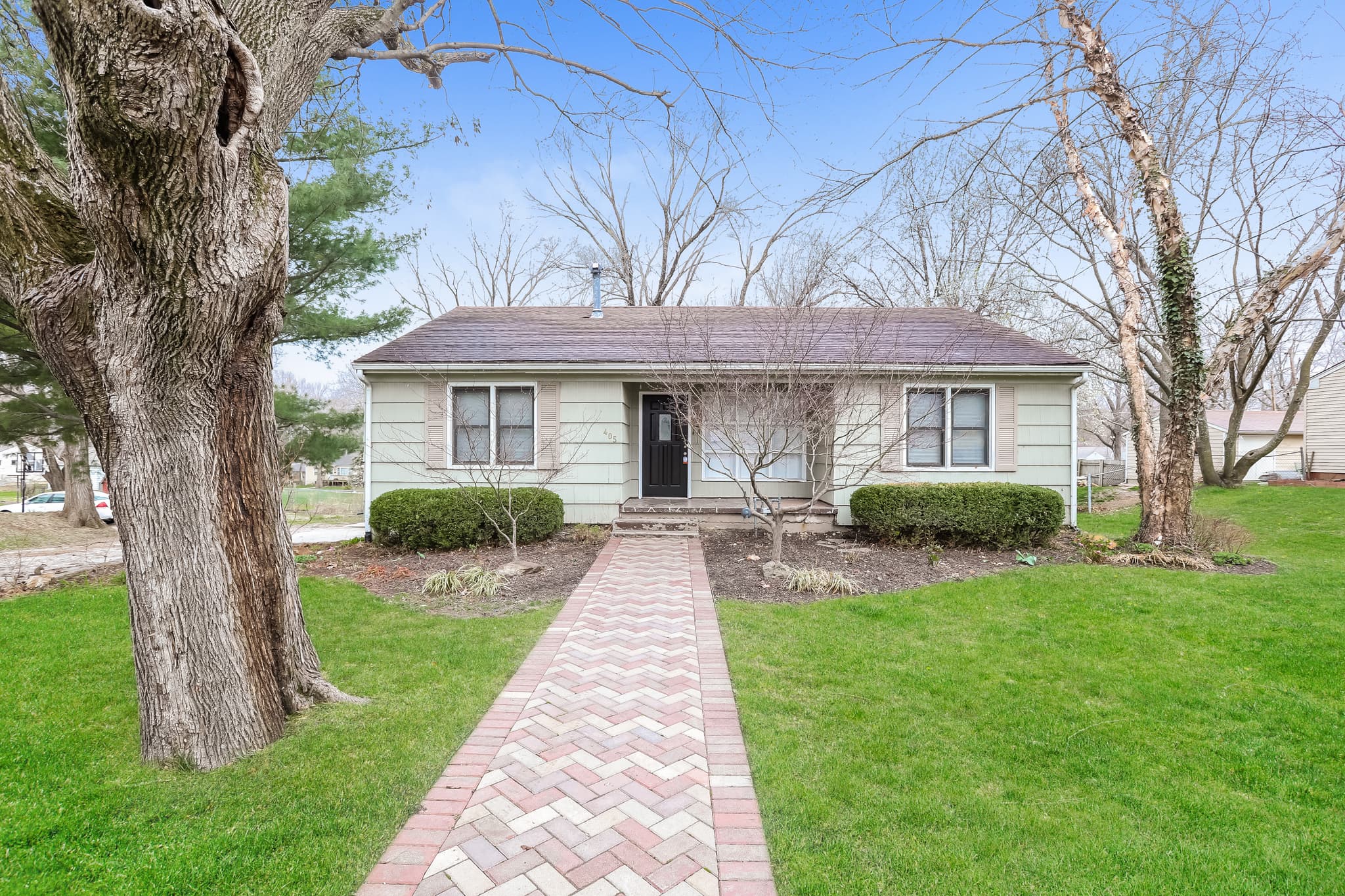 405 SW 17th Street