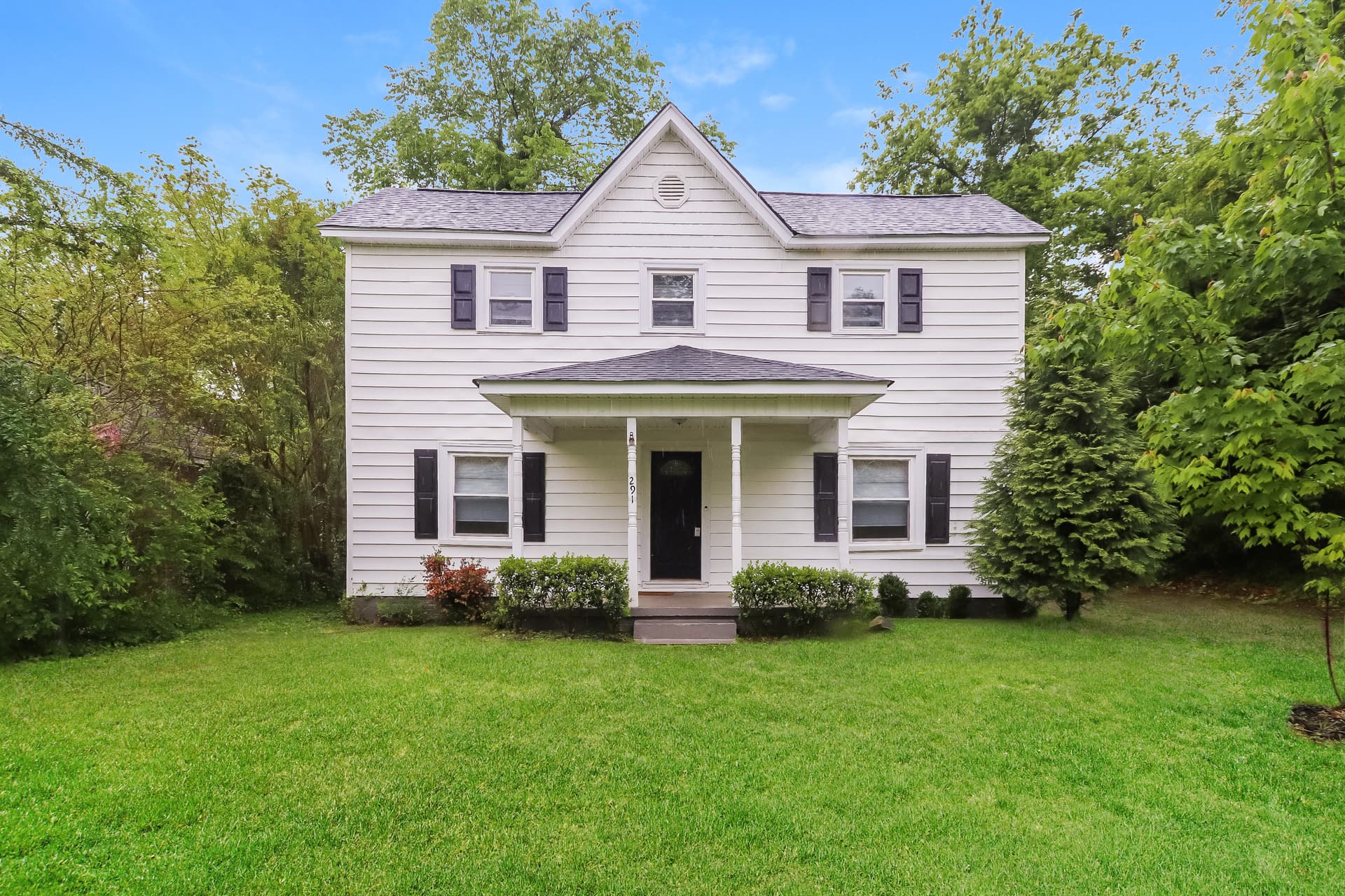 291 Vance Drive NE