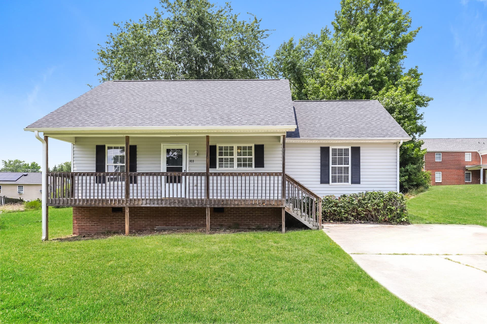 103 Joe Moore Rd
