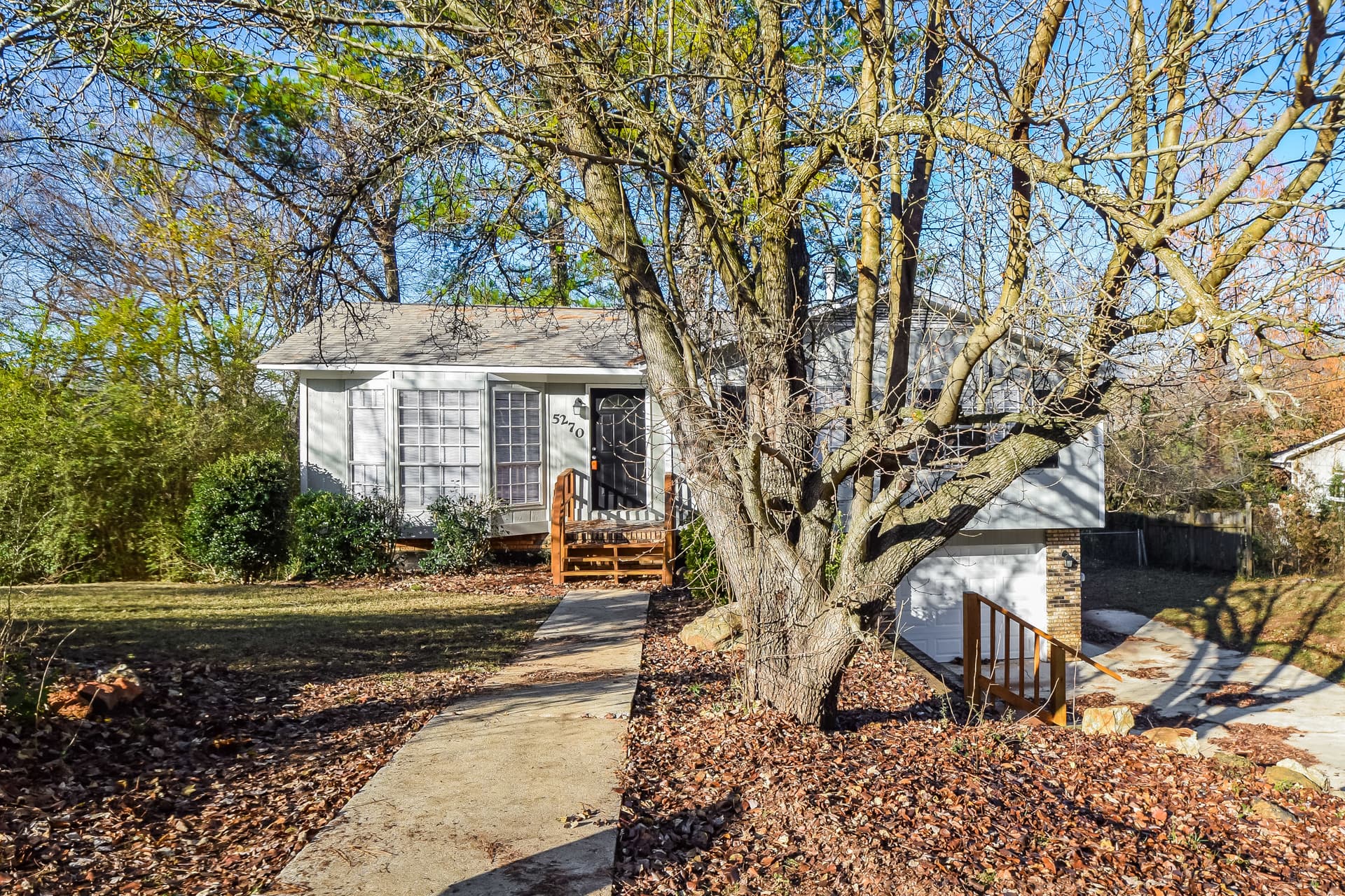 5270 Jean Dr.