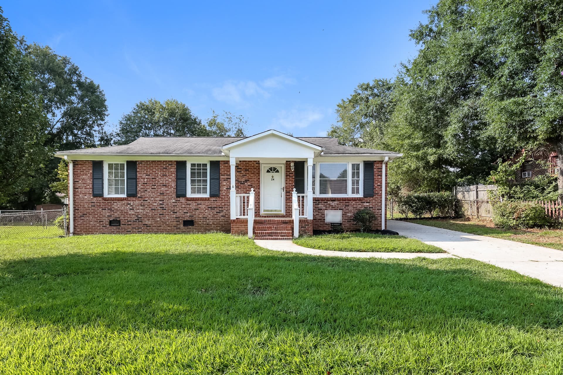 24 Prestbury Dr