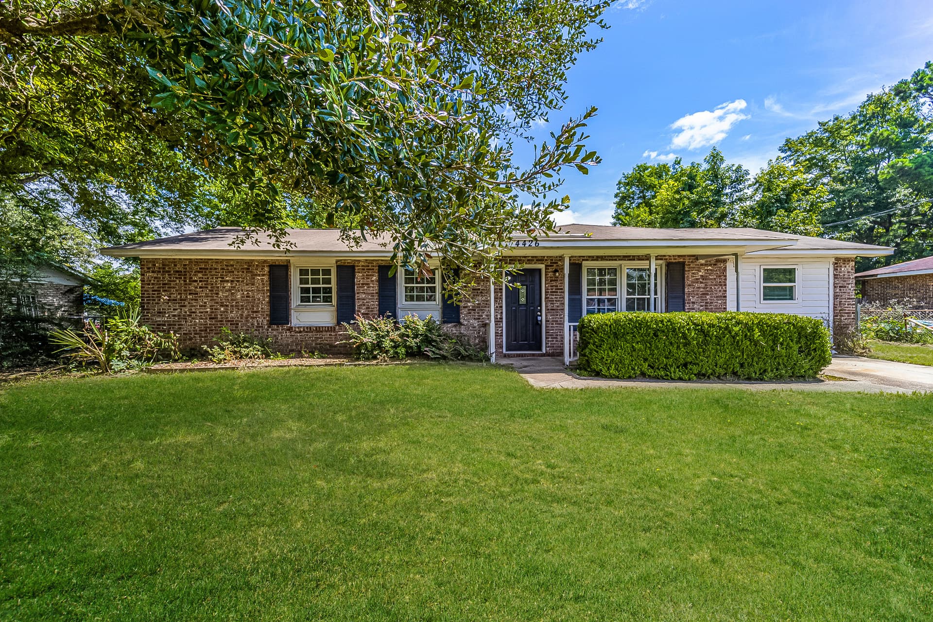 4426 Hardwood St