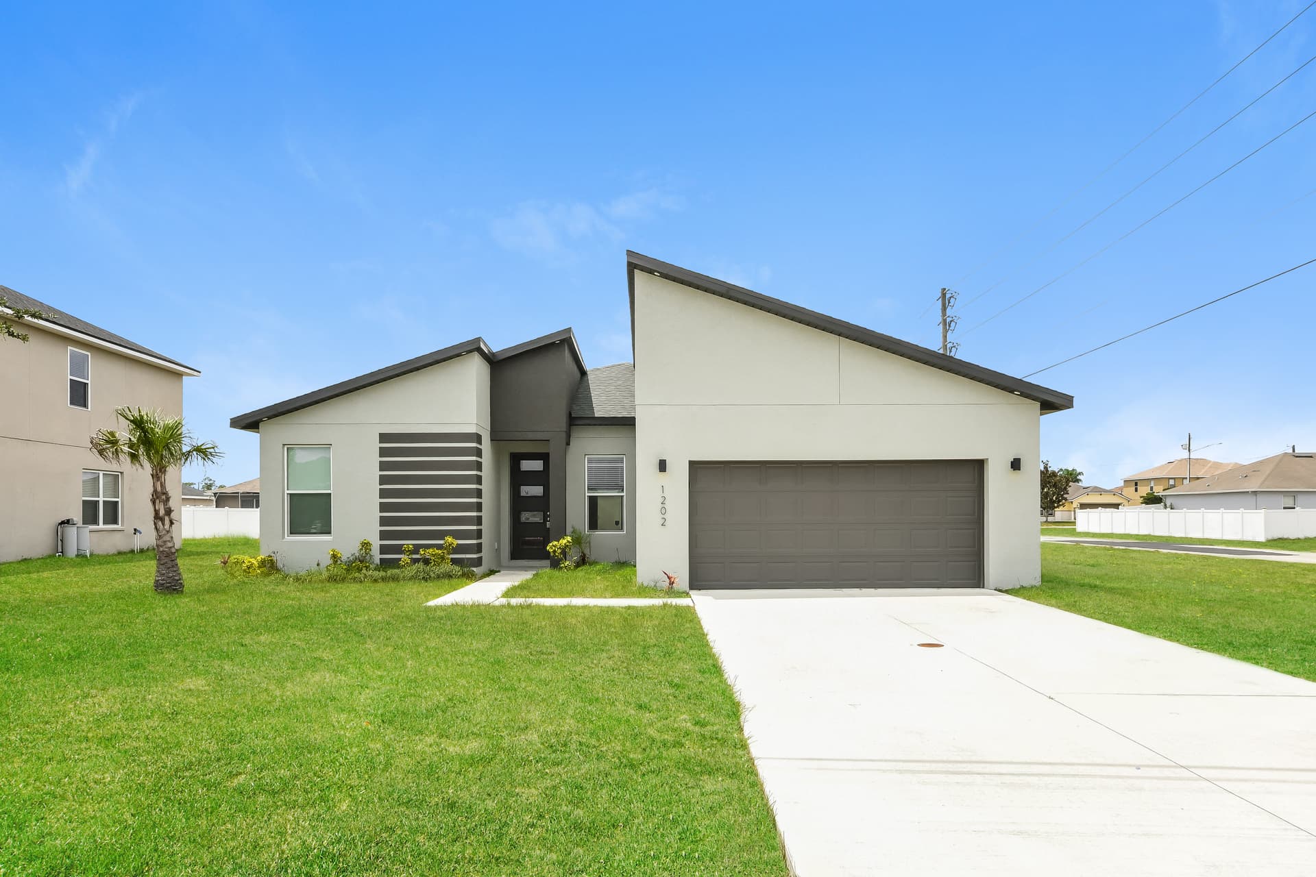 1202 Platte Ct N
