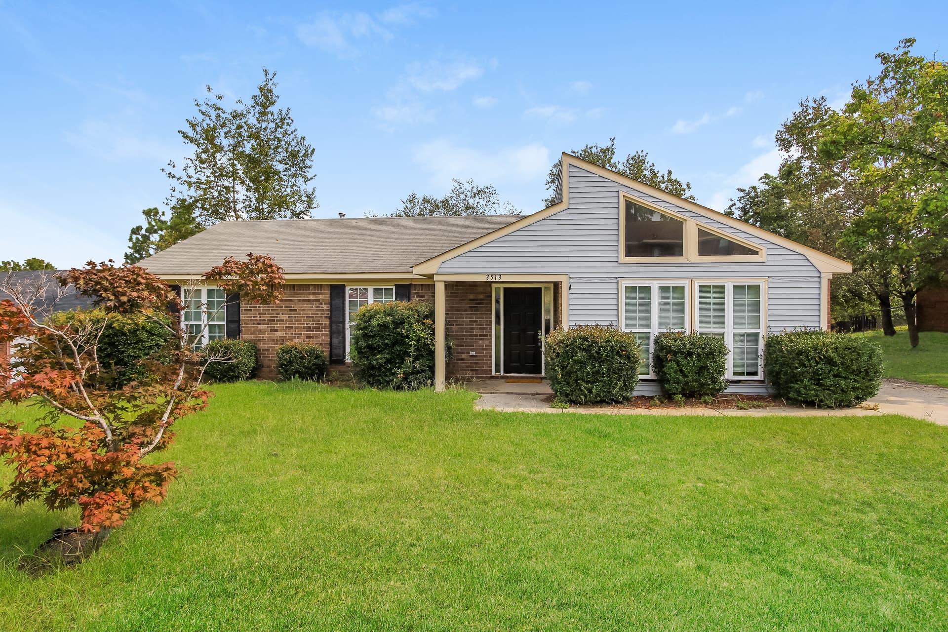 3513 Hilltop Dr