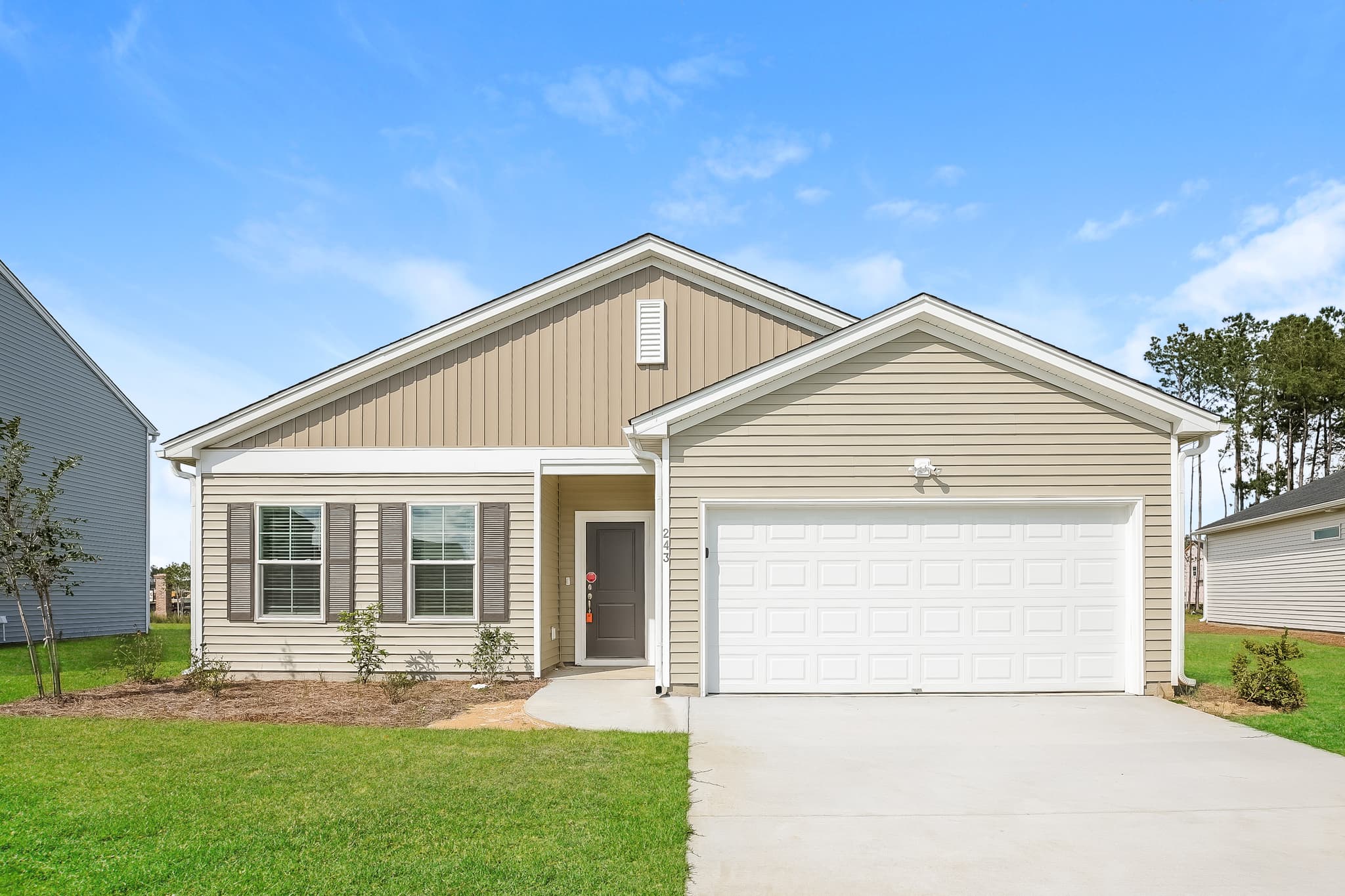 243 Clydesdale Circle