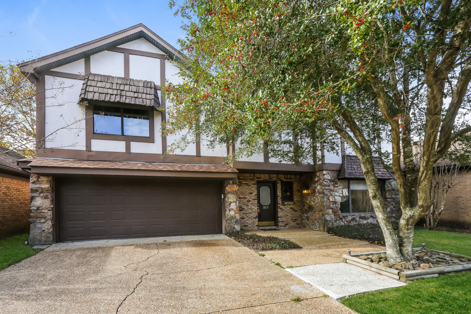 317 Wicklow Cv