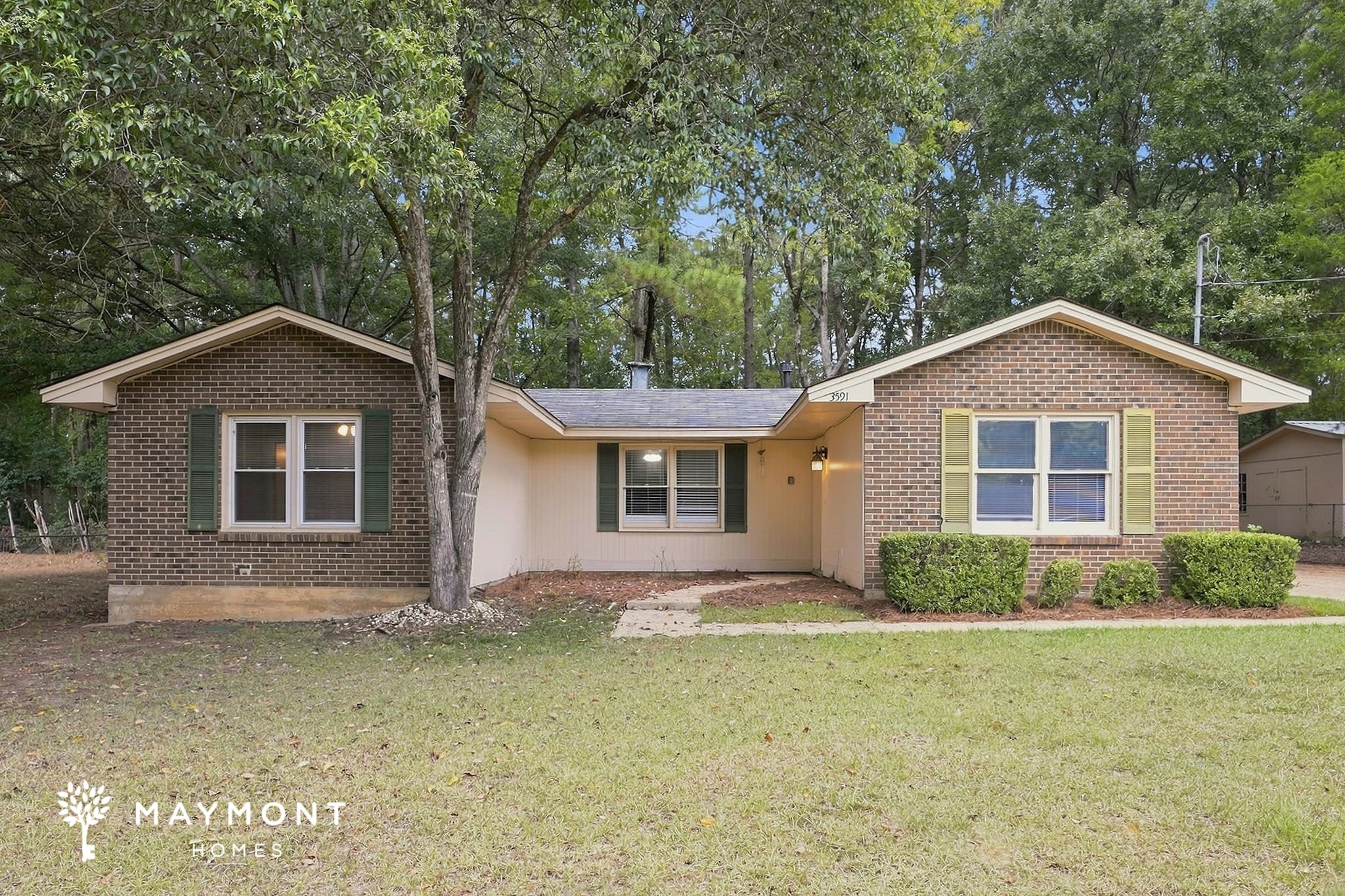 3591 Robert E Lee Drive