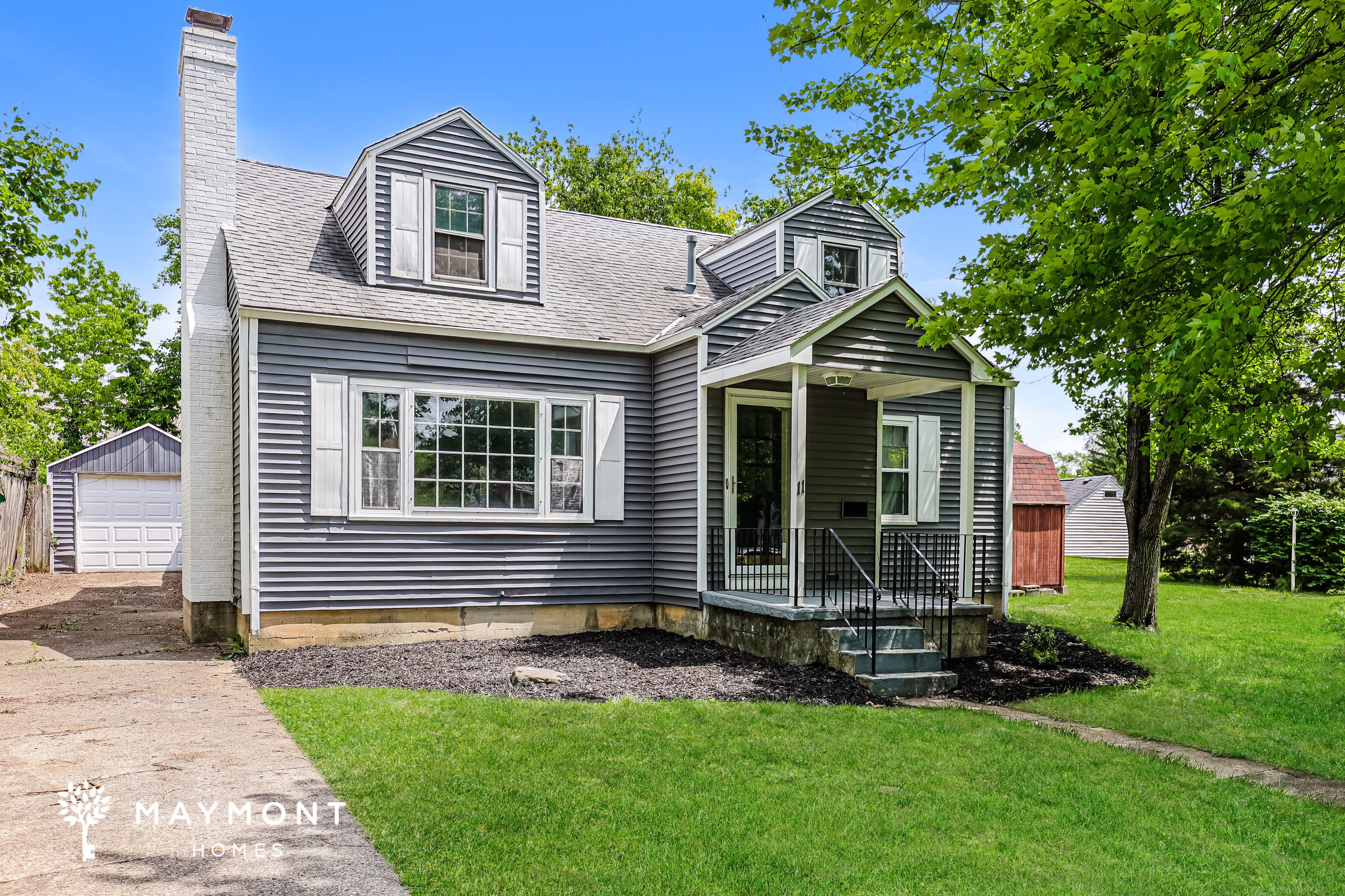 11 Red Bud Dr