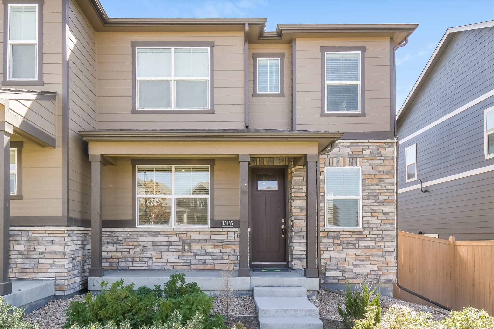 13401 Oneida Ln