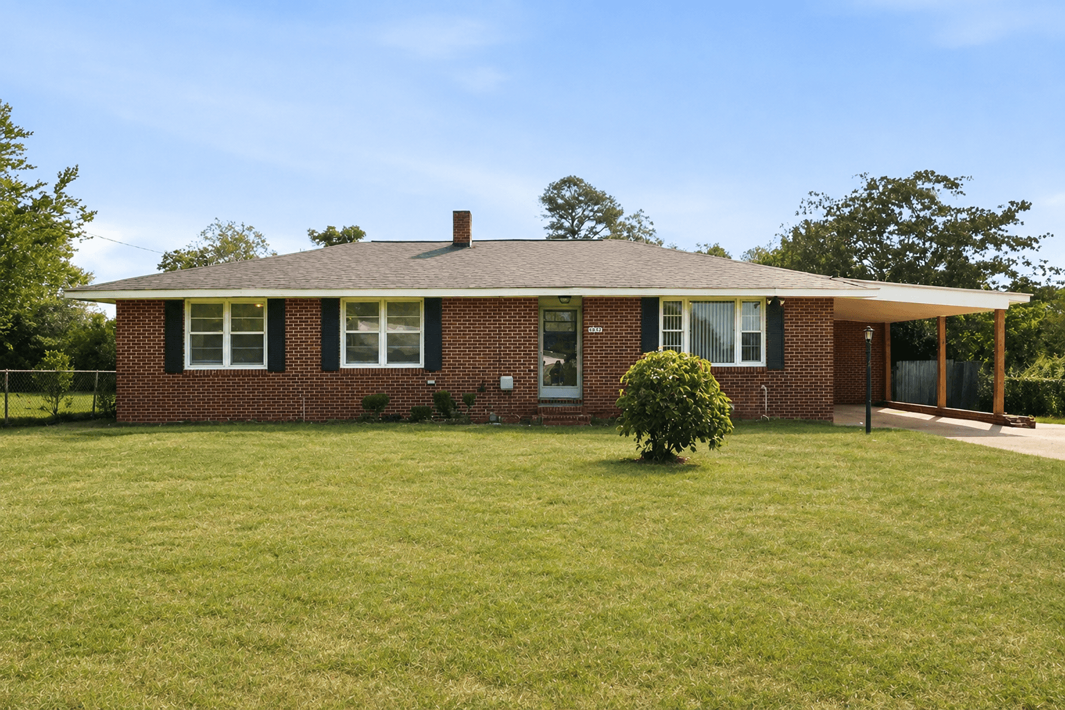 4406 Traylor St