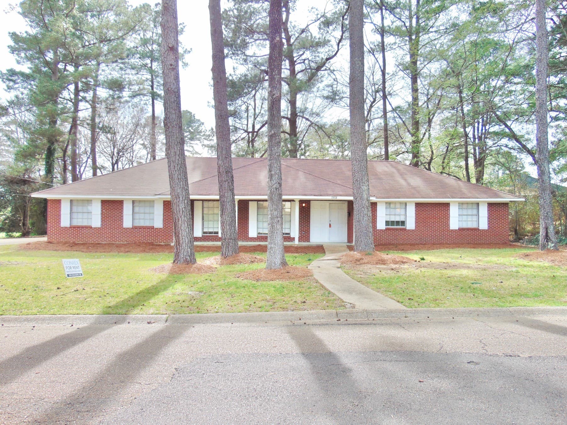 5958 Lake Trace Cir